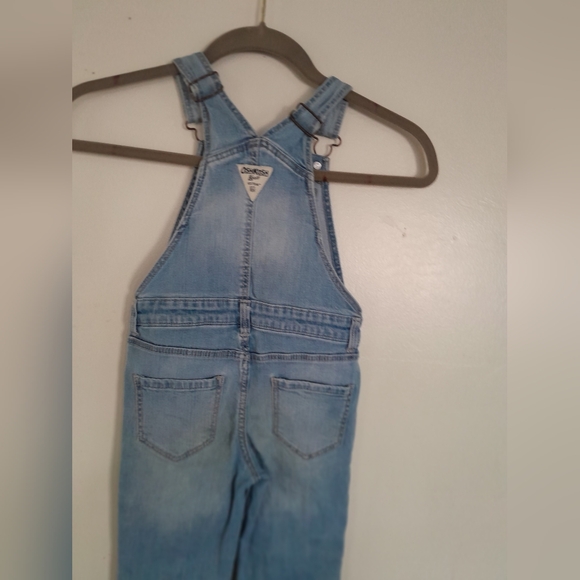 Girls Oshkosh Bib Overalls with Patches Size 6-6X - Picture 5 of 11